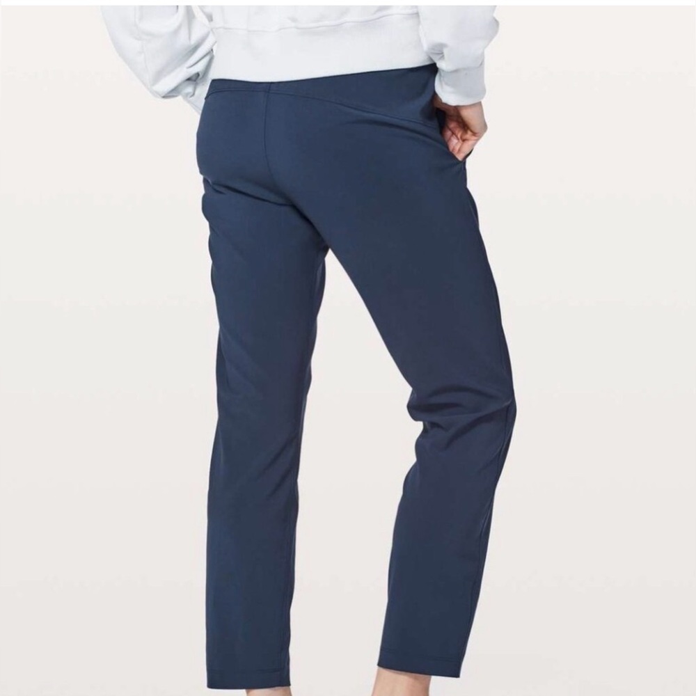 Lululemon On the Fly Pant size 2 navy blue - Picture 3 of 11